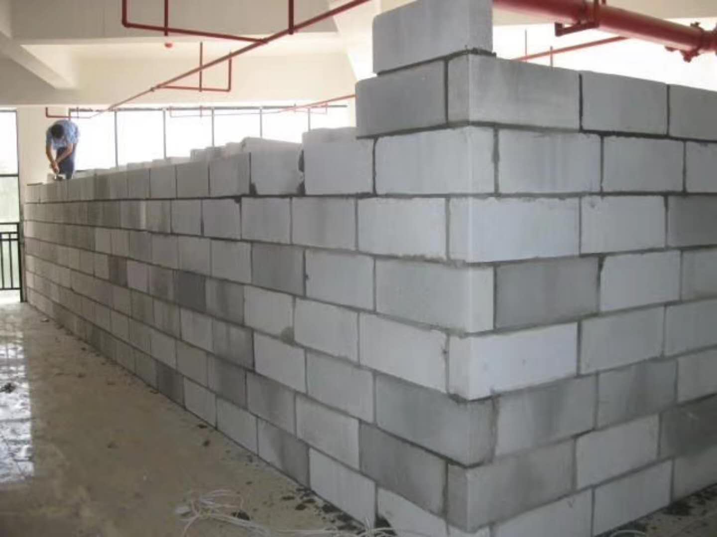 景泰蒸压加气混凝土砌块承重墙静力和抗震性能的研究